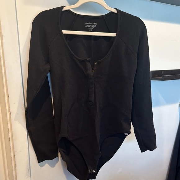 Good American Tops - Good American Ribbed Black Long Sleeve Bodysuit XL